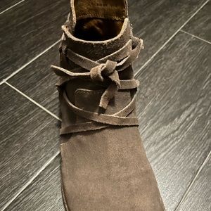 Born bootie